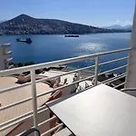 Airstay Seaview Hotel *