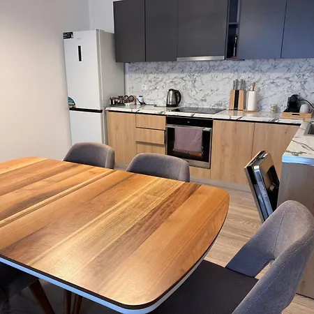 Airstay Seaview Hotel *