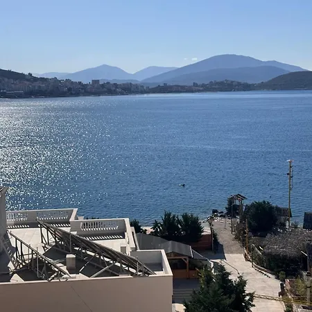 Airstay Seaview Hotel