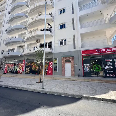 Hotel Airstay Seaview *