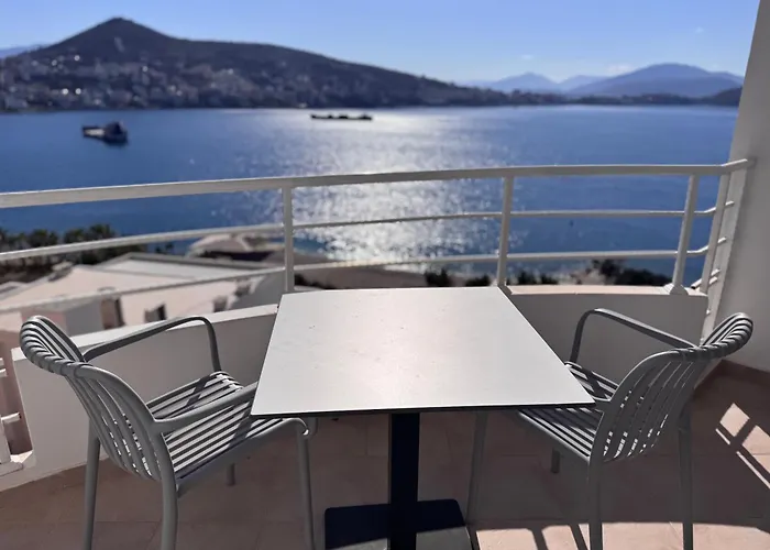 Airstay Seaview Hotel Sarandë