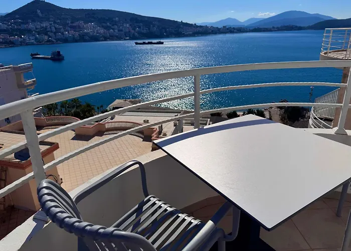Airstay Seaview Hotel